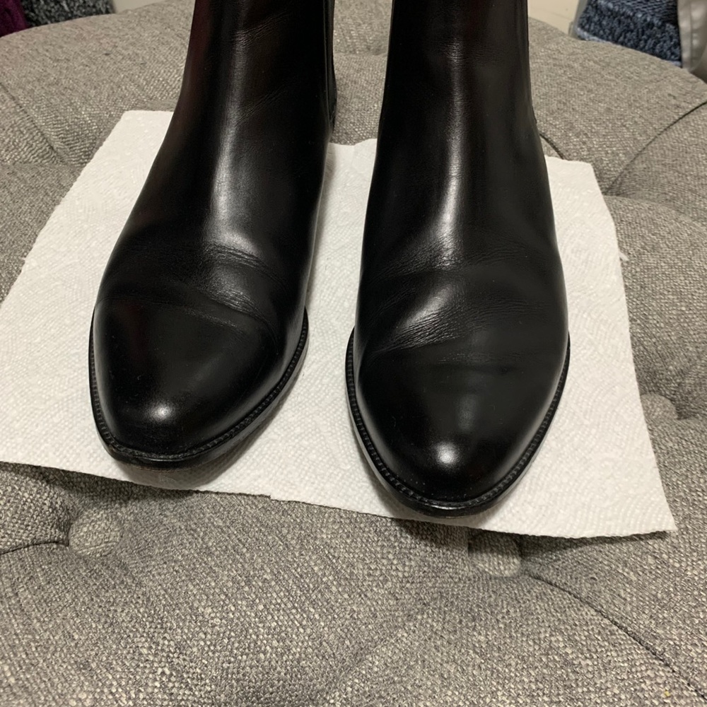 Aquatalia ankle boots